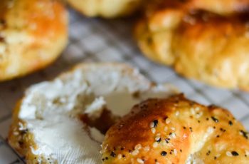 Air Fryer Everything Bagels