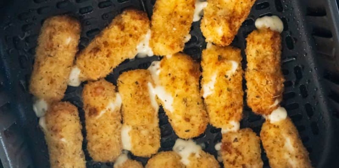 Air Fryer Mozzarella Sticks