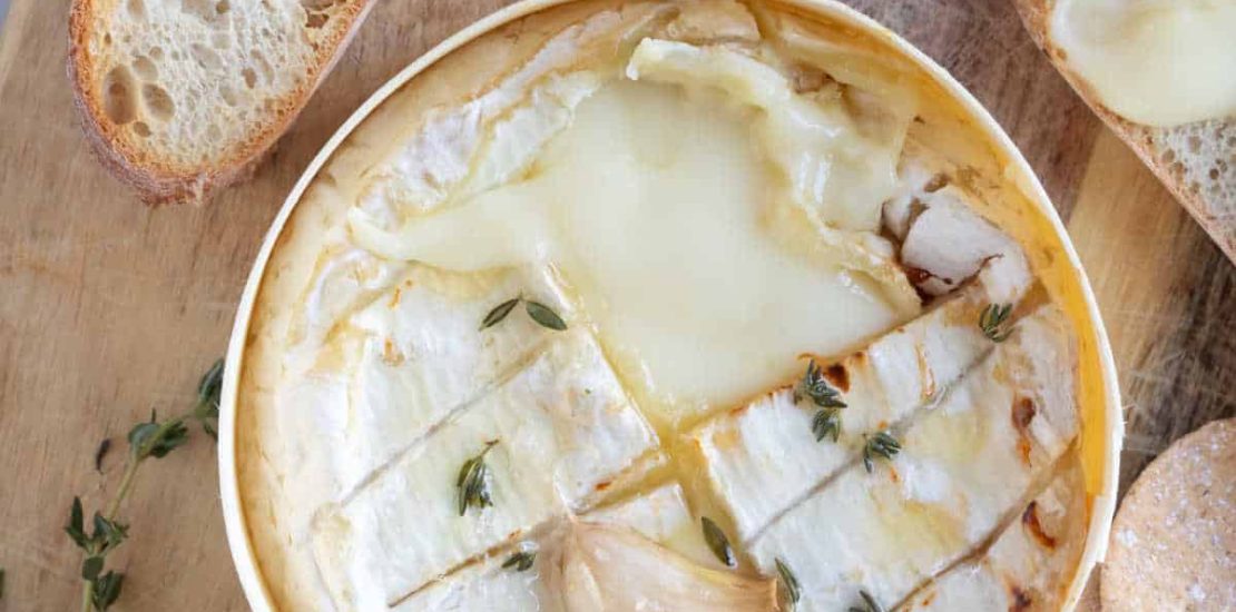 Air Fryer Baked Camembert Air Fryer Baked Camembert