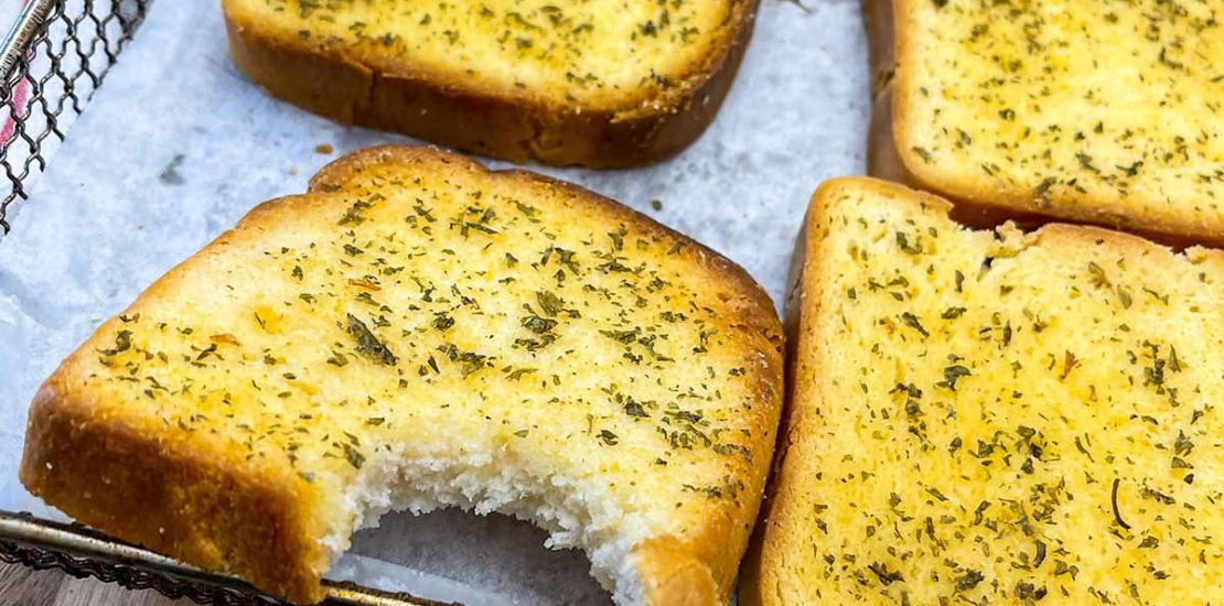 Get your garlic bread fix in a fraction of the time with this air fryer recipe! Get your garlic bread fix in a fraction of the time with this air fryer recipe!