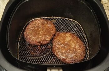 THINGS YOU SHOULD NEVER COOK IN AN AIR FRYER