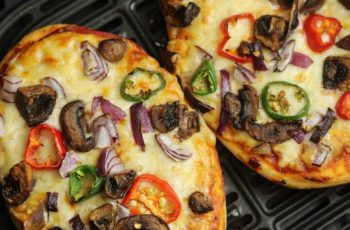 AIR FRYER NAAN PIZZA: A DELICIOUS AND EASY MEAL