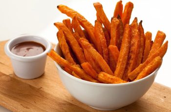 Air Fried Sweet Potato Fries: Cut sweet potatoes into thin strips and toss them in a little olive oil. Season with salt, paprika, and garlic powder. Air fry at 400°F (200°C) for 15-20 minutes or until crispy. Enjoy as a healthier alternative to regular fries.