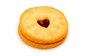 Air Fryer Giant Jammie Dodger Cake