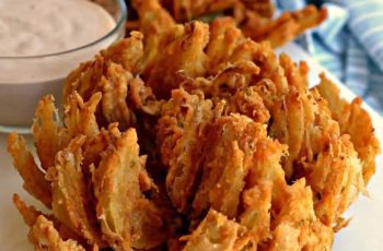 Air Fryer Blooming Onion