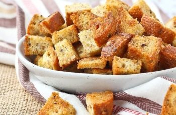 Air Fryer Croutons