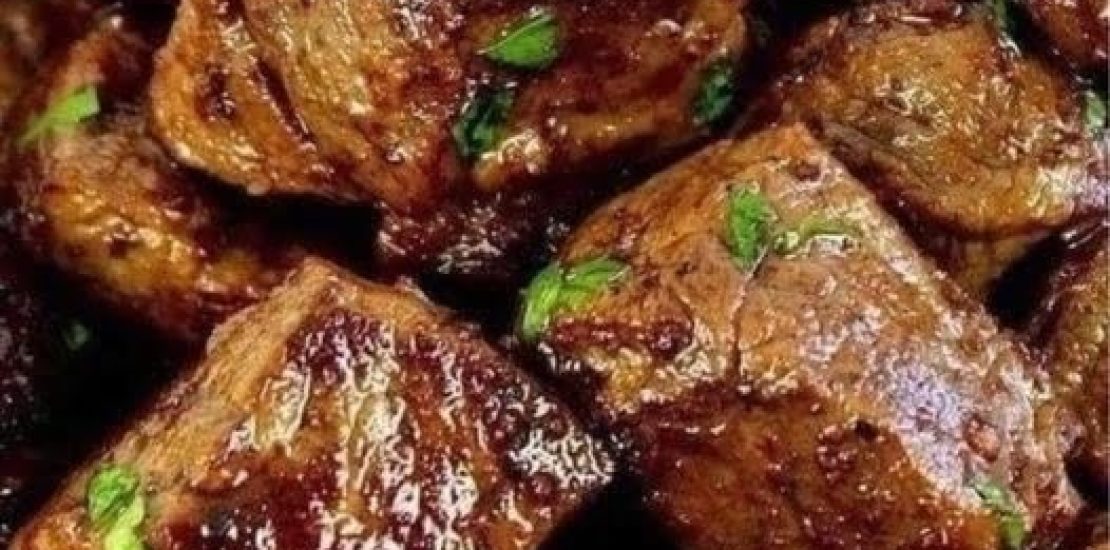 Air Fryer Steak Bites with Garlic Butter: