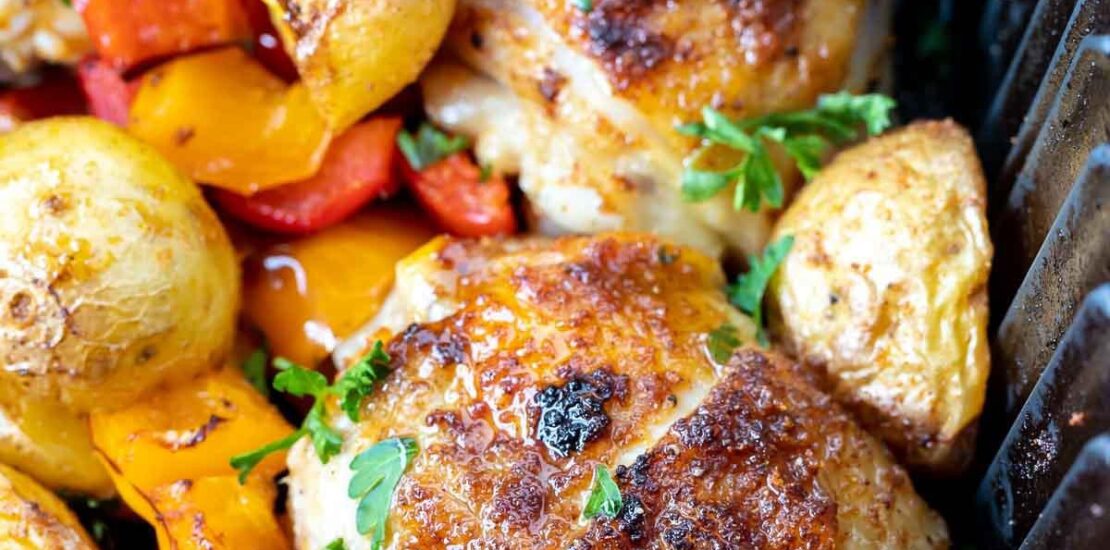 The Best Air Fryer Chicken and Potatoes Recipe for an Easy Weeknight Dinner Idea!