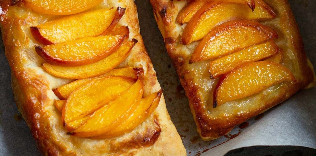 AIR FRYER UPSIDE DOWN PUFF PASTRY TART AIR FRYER UPSIDE DOWN PUFF PASTRY TART