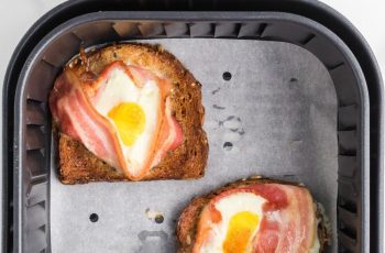 AIR FRYER BREAKFAST SANDWICH