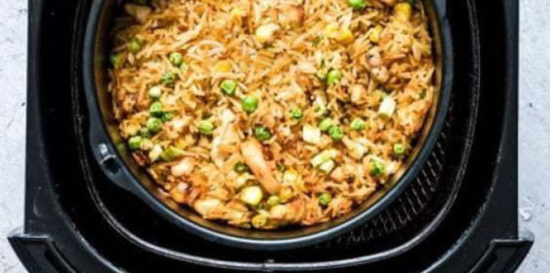 "Air Fryer Chicken Fried Rice: A healthier alternative to the greasy take-out classic!" Air Fryer Chicken Fried Rice