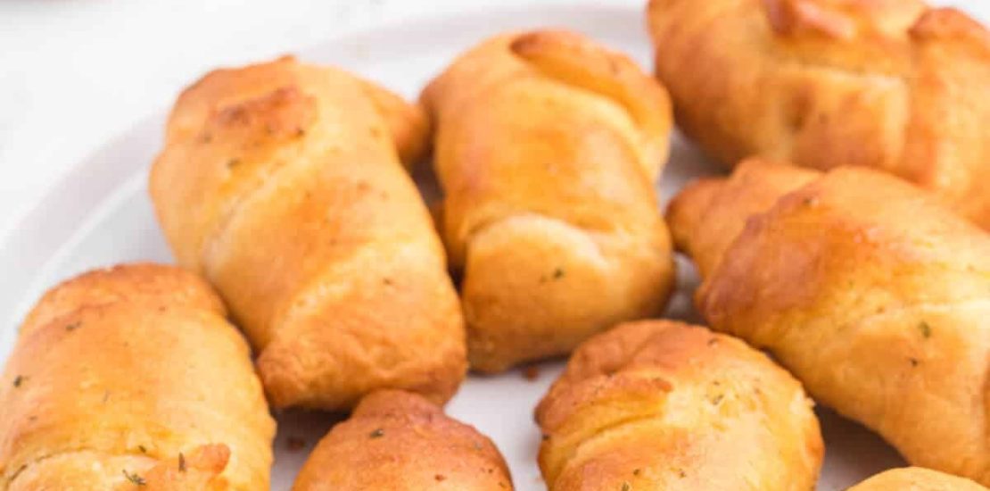 Air Fryer Garlic Cheese Stuffed Crescent Rolls Recipe Air Fryer Garlic Cheese Stuffed Crescent Rolls Recipe