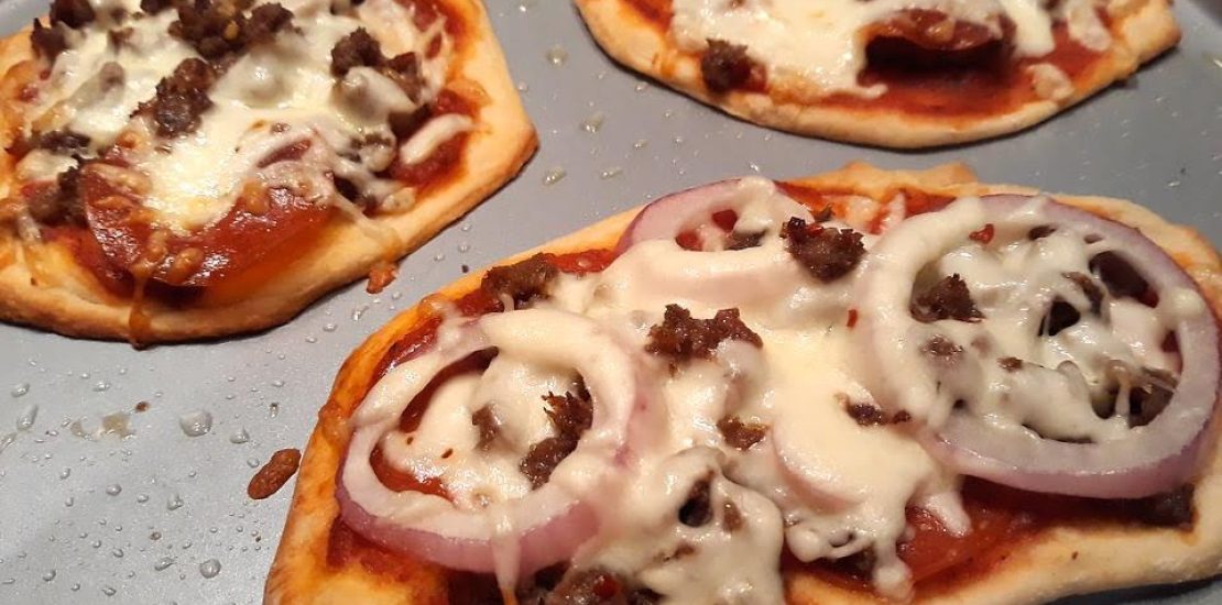Easy Air Fryer Mini Pizza Recipe