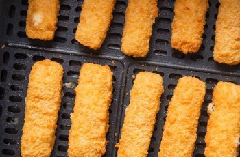 Air Fryer Frozen Fish Sticks