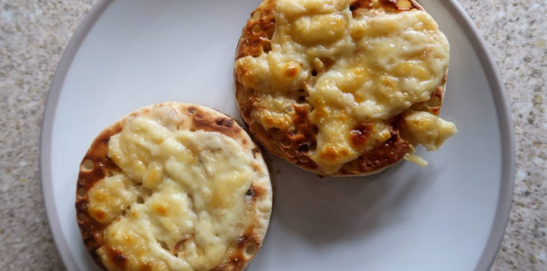 Air fryer cheese crumpets Air fryer cheese crumpets