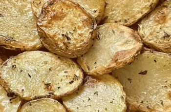 Get Your Air Fryer Sliced Potatoes Fix!