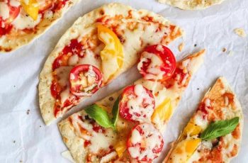 Air Fryer Flatbread Pizza