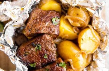 Air Fryer Garlic Butter Steak And Potato Foil Packets