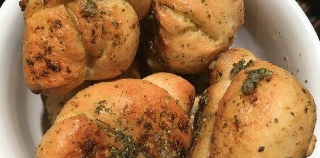 Air Fryer Garlic Knots: The Homemade Way! Air Fryer Garlic Knots