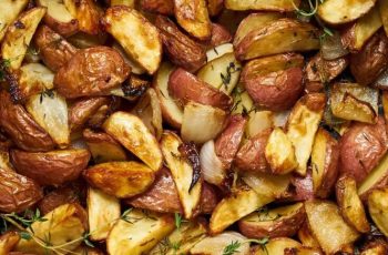 Air fryer onion potatoes with Lipton onion