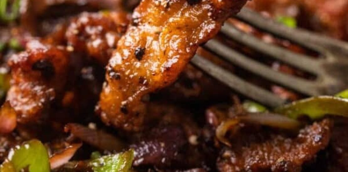 "Deliciously Crispy Chilli Beef Made Easy with an Air Fryer!" Air Fryer Crispy Chilli Beef