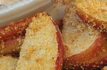 5-minute healthy apple fries using an air fryer