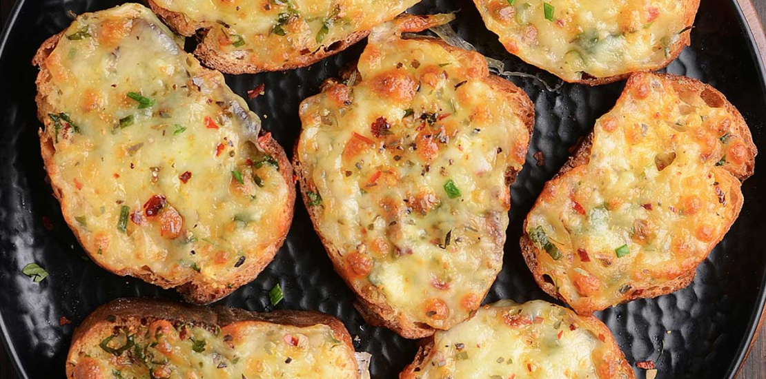 Mastering the Art of Air Fryer Cheesy Garlic Bread