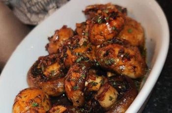 Air fryer Garlic Butter Roasted Mushrooms