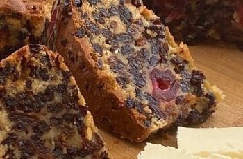 Air Fryer Christmas Cake