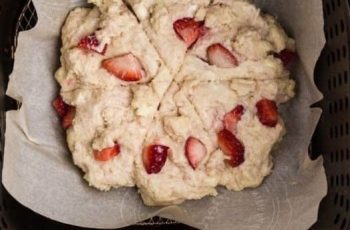 Air Fryer Strawberry Scones