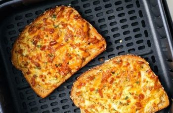 Delicious Egg and Cheese Toasts Recipe