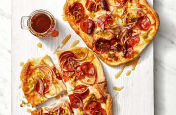 10-Minute Air Fryer Whole Wheat Pita Bread Pepperoni Pizza Recipe