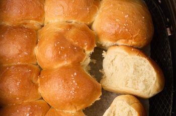 Fluffy Air Fryer Dinner Rolls: A Perfect Recipe for Light, Golden Rolls