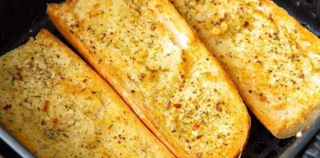 Air Fryer Garlic Bread: Quick, Crispy, and Irresistible Air-Fryer-Garlic-Bread.jpg