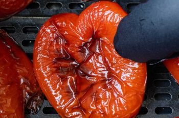 Homemade Air Fryer Roasted Red Peppers: A Delicious and Healthy Treat