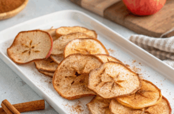 Crispy Air Fryer Apple Chips with Cinnamon Sugar – A Sweet, Healthy Snack!